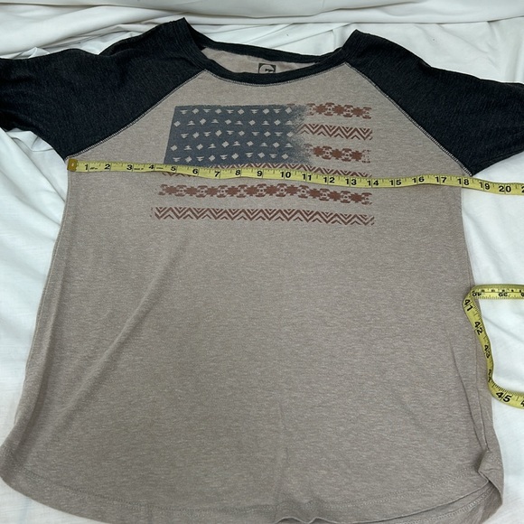 Billabong American Flag Baseball T-Shirt Size Medium - Picture 5 of 9